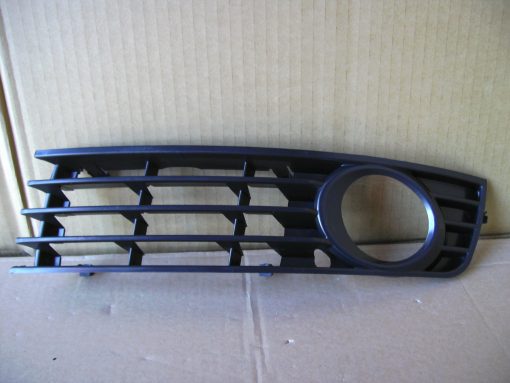 Audi A4 2001-2004 New Bumper Corner Grille LH (Fog)