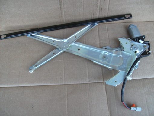 Honda CRV 1997-01 NEW Front Window Regulator + Motor RH