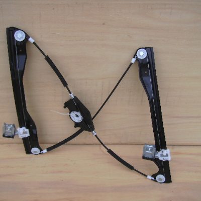 Skoda Fabia 1999-2005 NEW Front Electric Window Regulator RH