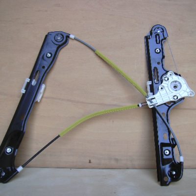 BMW E87 1 Ser. 2004-2011 NEW Elec. Front Window Regulator RH 5DR