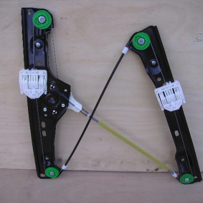 BMW E90 2005-2012 NEW Electric Front Window Regulator RH Saloon