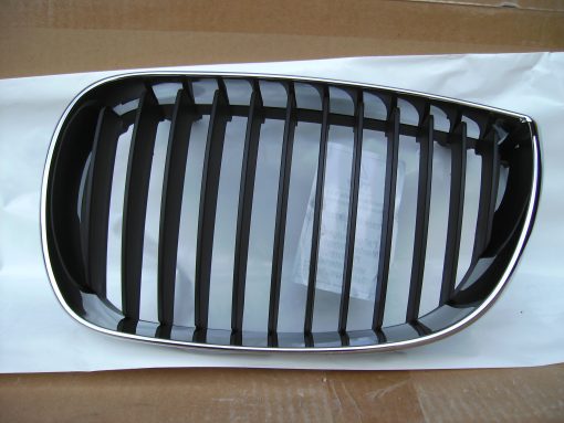 BMW E87 1 Ser. 2004-2011 NEW Grille LH