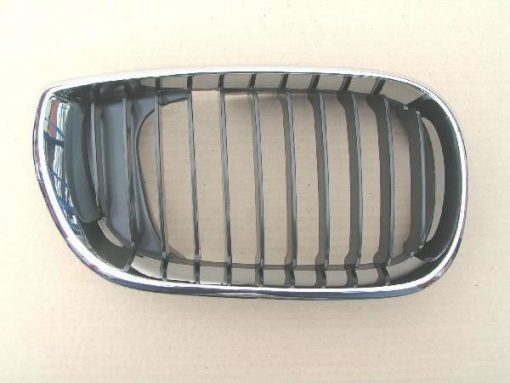 BMW E46 1998-2001 NEW Grille Sal/Est Black/Chrome RH