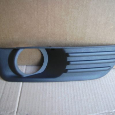 Ford Focus 2004-2007 New Front Bumper Corner Fog Grille RH