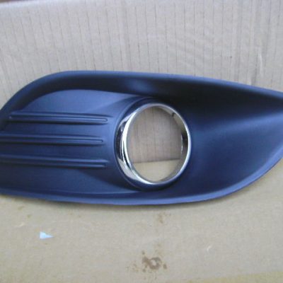 Ford Focus 2008-2010 New Front Bumper Corner Fog Grille RH