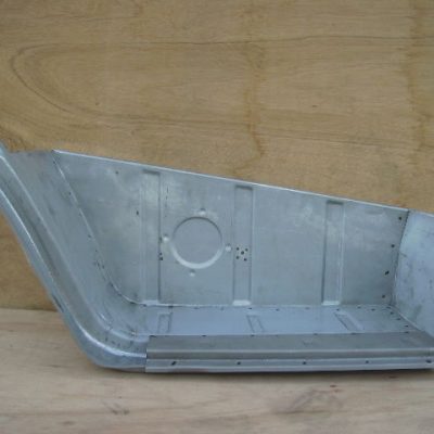 Mercedes 207-410 Bus NEW Front Doorstep LH