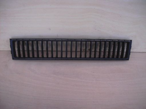 Skoda Fabia 2000-2004 NEW Bumper Centre Grille