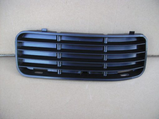 VW Polo 1994-1999 New Lower Bumper Grille LH 5 Dr/Caddy