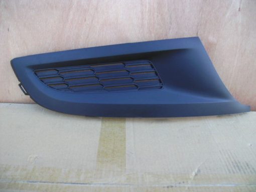 VW Polo 2009-On New Front Bumper Corner Grille RH