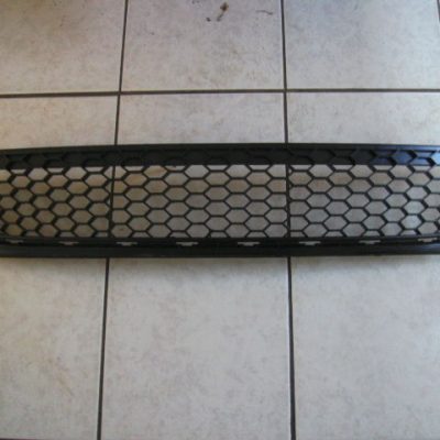 VW Golf MK6 2009-On New Front Bumper Lower Centre Grille GTi 195