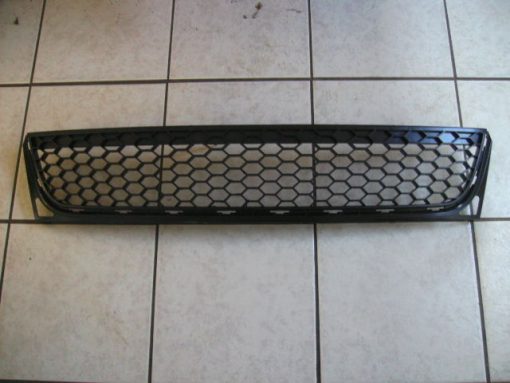 VW Golf MK6 2009-On New Front Bumper Lower Centre Grille GTi 195