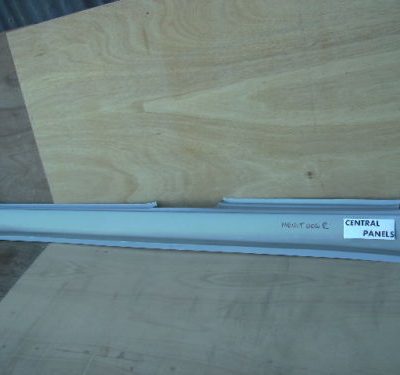 Mercedes Vito 1996-2003 NEW Full Sill RH 006