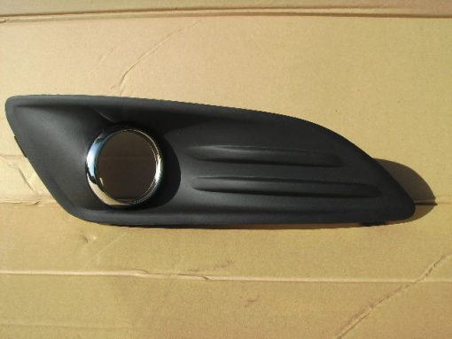 Ford Fiesta MK9 2013-On New Front Bumper Corner Fog Grille RH