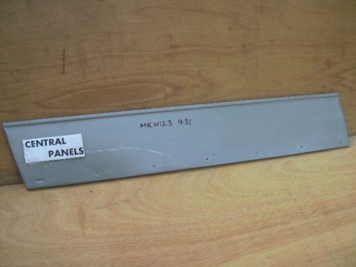 Merc 200/300 W123 1976-1985 NEW Front Door Outer Repair LH 431