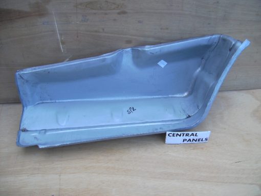 Sprinter 1995-2005 NEW Front Doorstep RH 056t