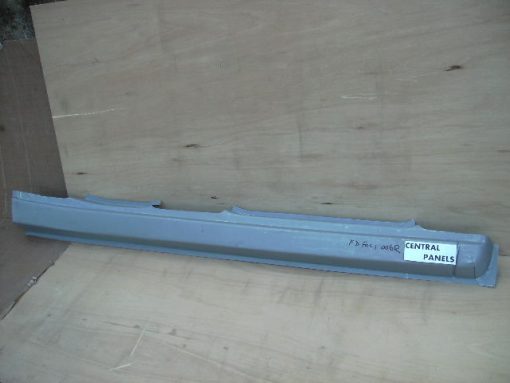 Ford Focus 1998-2004 New Full Sill R/H  5 Dr foc1 006