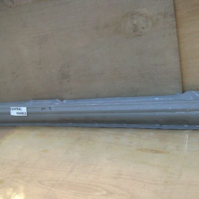 Merc M Class ML W163 1997-05 NEW Full Sill RH Galv