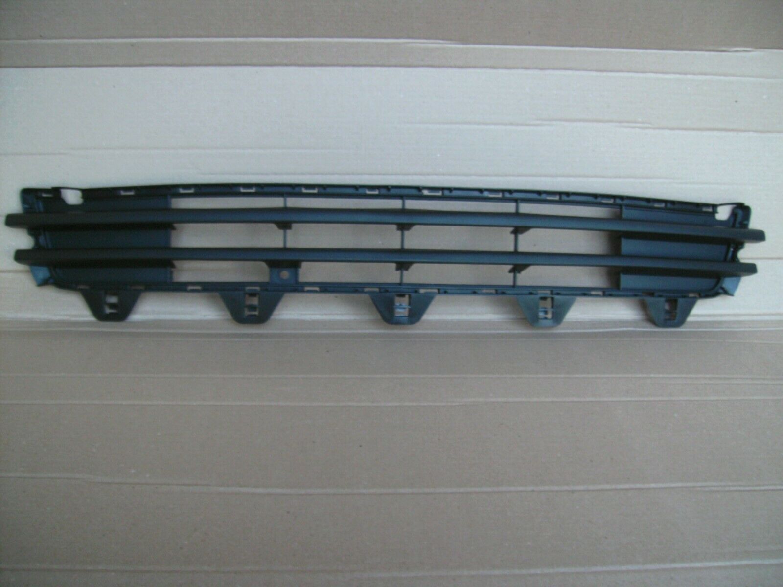 Vauxhall Meriva 2003-2009 New Front Bumper Lower Centre Grille ...